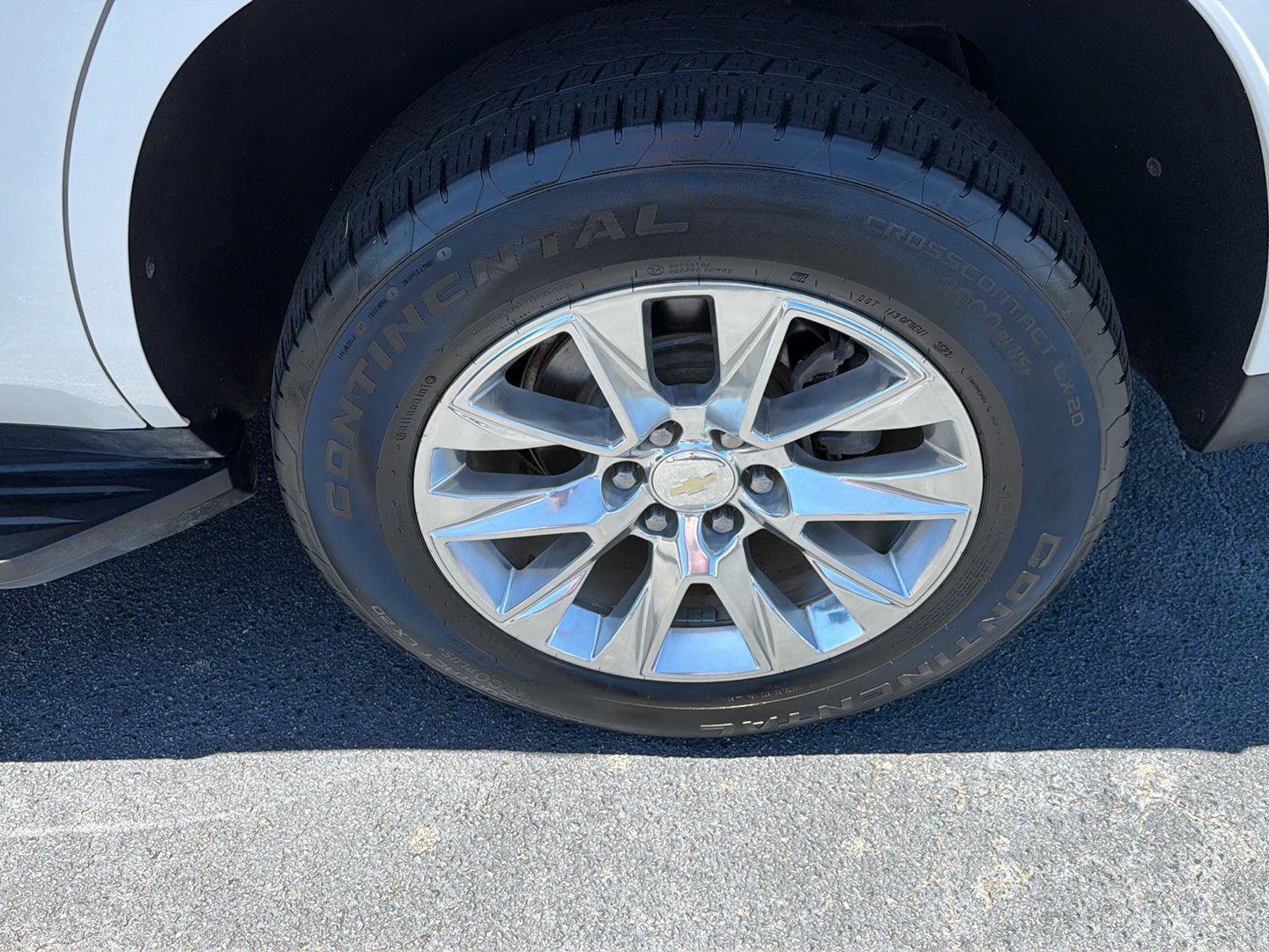 Used 2021 Chevrolet Tahoe Premier w/ Premium Package RWD image 44