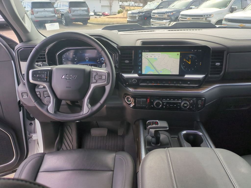 Used 2023 Chevrolet Silverado 1500 LT Trail Boss w/ LT Trail Boss Premium Package image 28