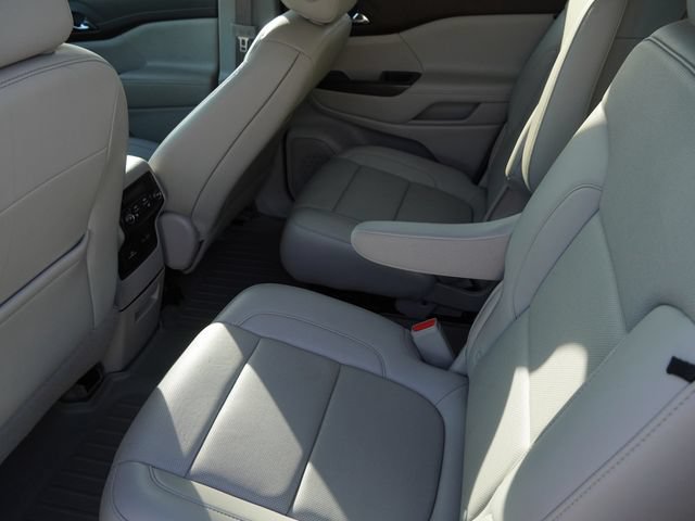 Used 2021 GMC Acadia SLT w/ Preferred Package FWD image 14