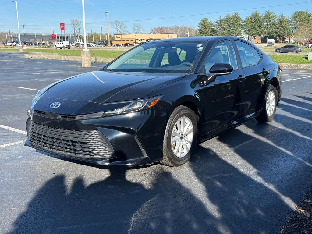 Certified 2025 Toyota Camry LE image 5