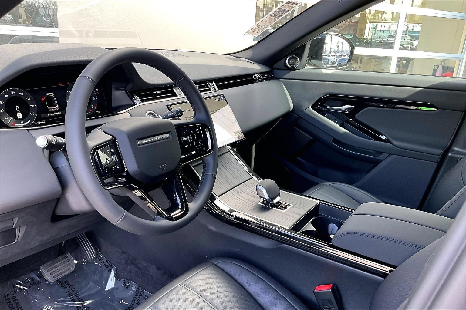 New 2026 Land Rover Range Rover Evoque S AWD/4WD image 6