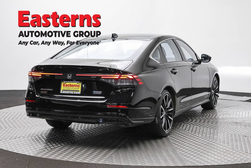 Used 2023 Honda Accord Touring image 5