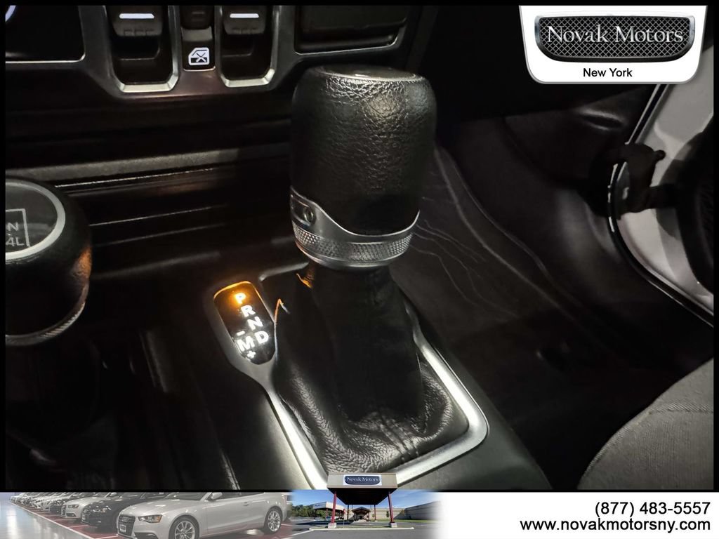Used 2022 Jeep Gladiator Overland AWD/4WD image 22