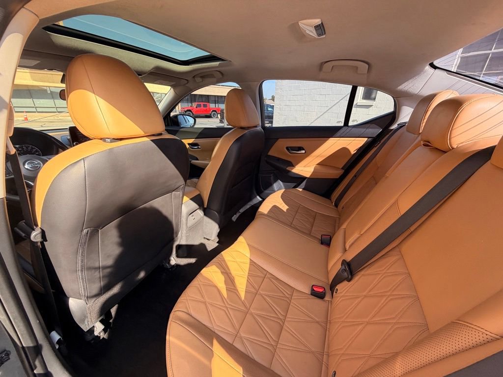 Used 2021 Nissan Sentra SV w/ SV Premium Package FWD image 16