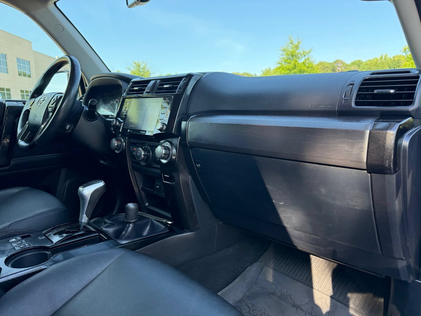 Used 2020 Toyota 4Runner TRD Off-Road Premium AWD/4WD image 24