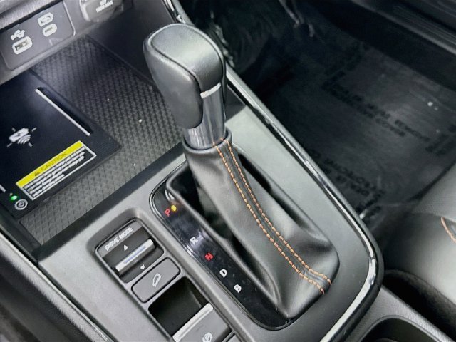 Used 2025 Honda CR-V Sport-L image 16