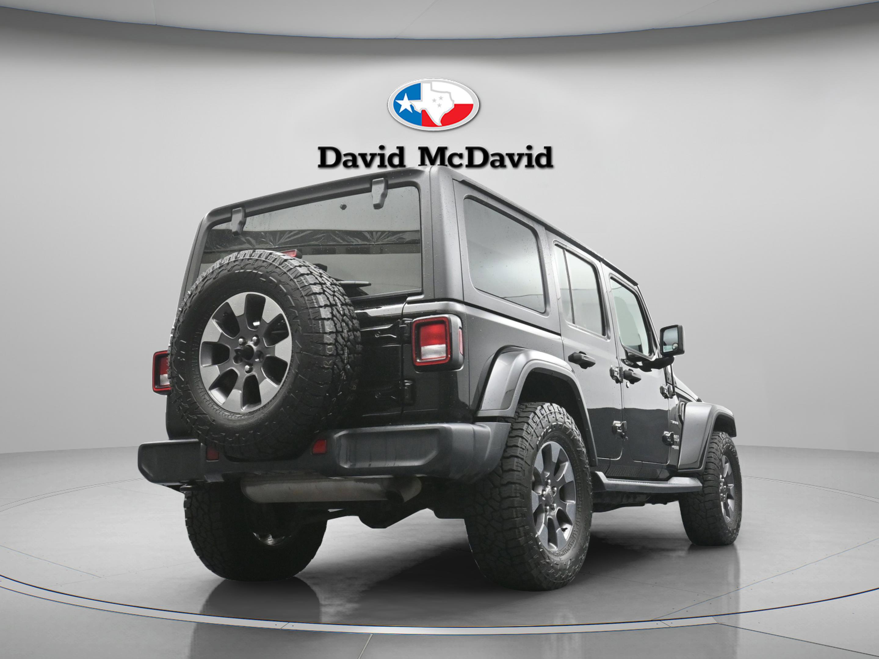 Used 2018 Jeep Wrangler Unlimited Sahara AWD/4WD image 30