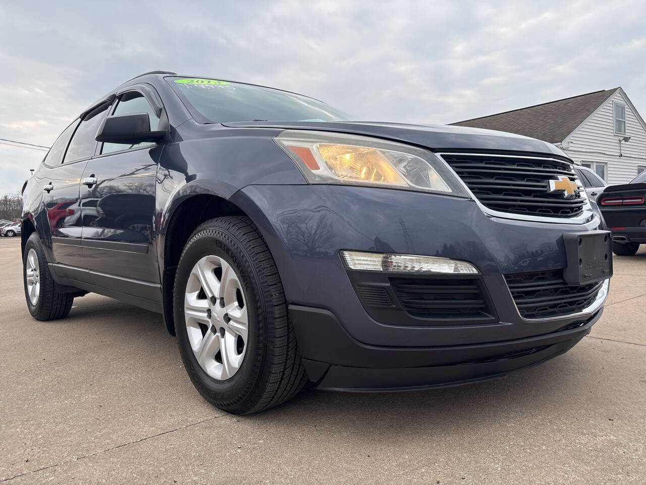 Used 2013 Chevrolet Traverse LS image 2