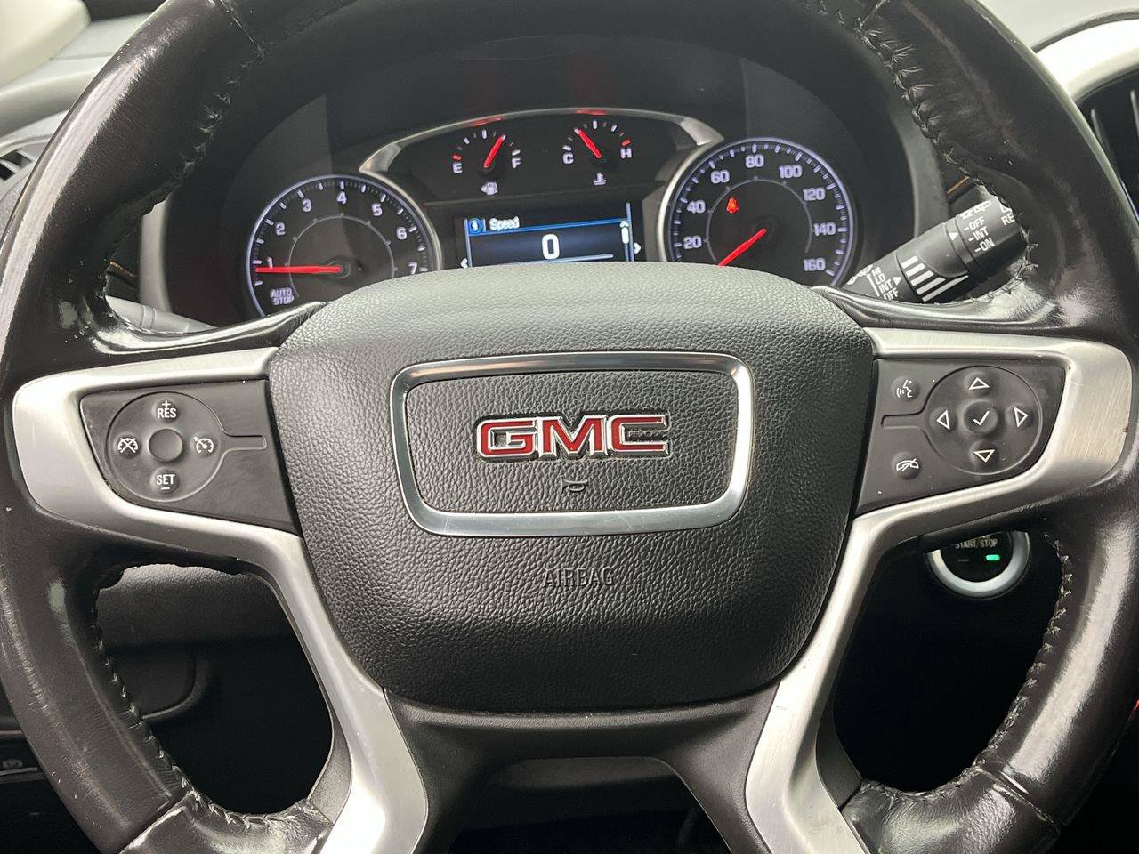 Used 2018 GMC Terrain SLE w/ Driver Convenience Package AWD/4WD image 13