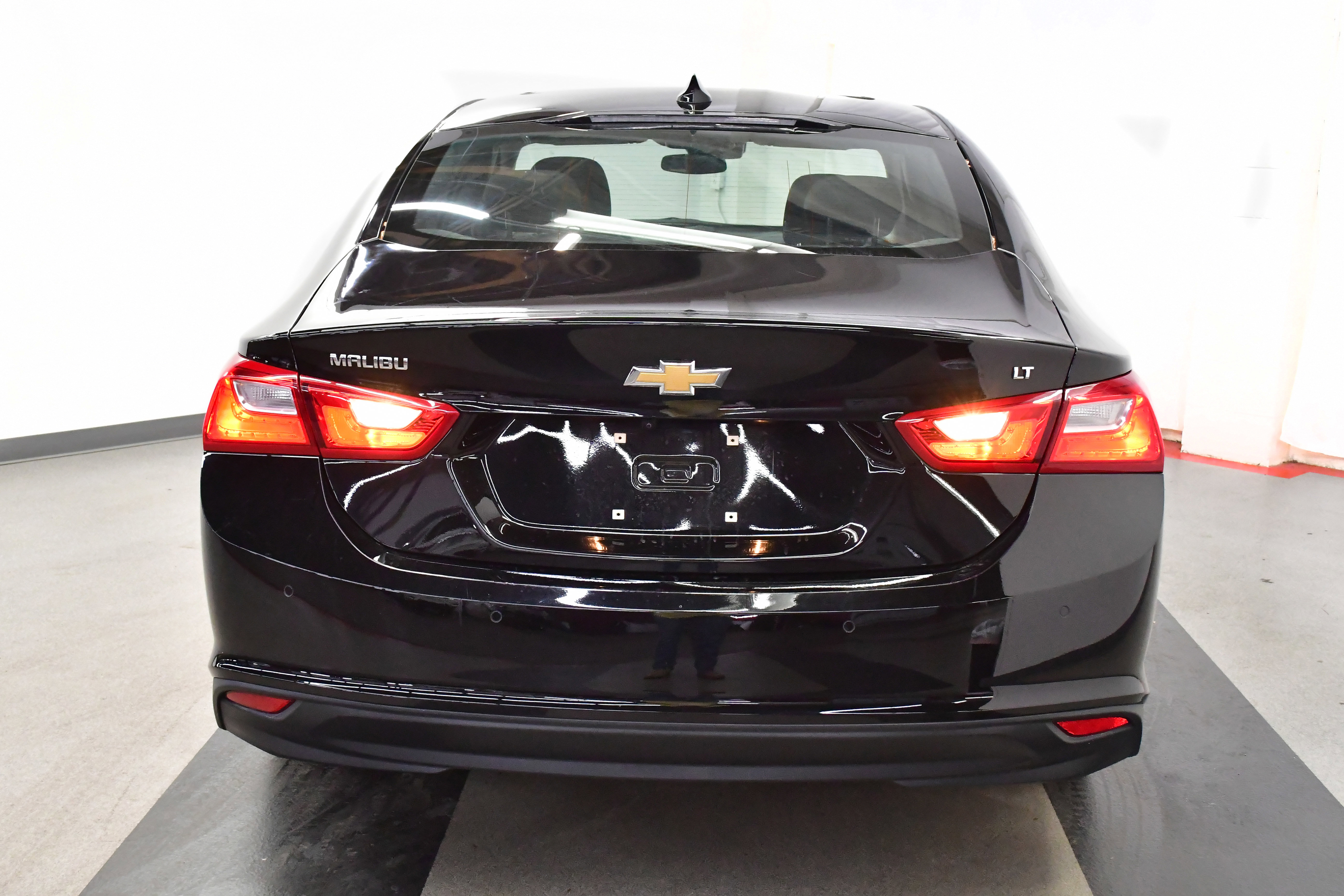 Used 2024 Chevrolet Malibu LT image 12