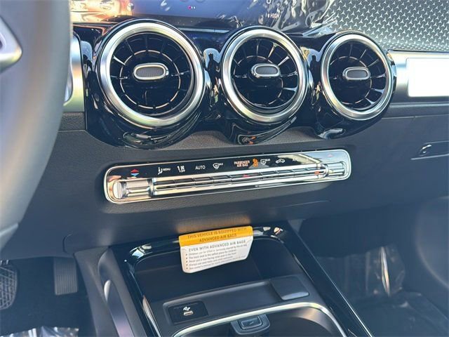 New 2026 Mercedes-Benz GLB 250 image 19