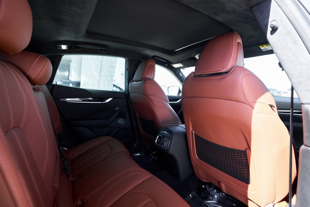 Used 2022 Maserati Levante Modena image 24