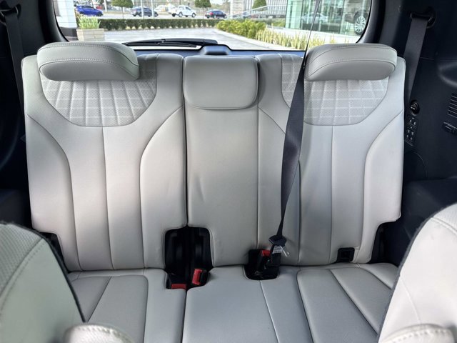 Used 2024 Hyundai Palisade Limited image 23