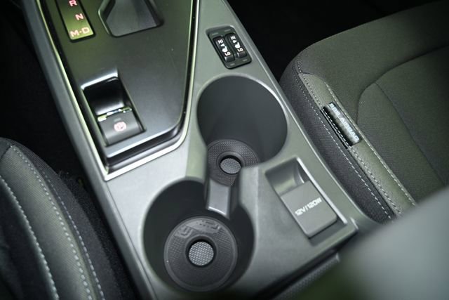 Used 2025 Subaru Crosstrek 2.0i Premium image 28