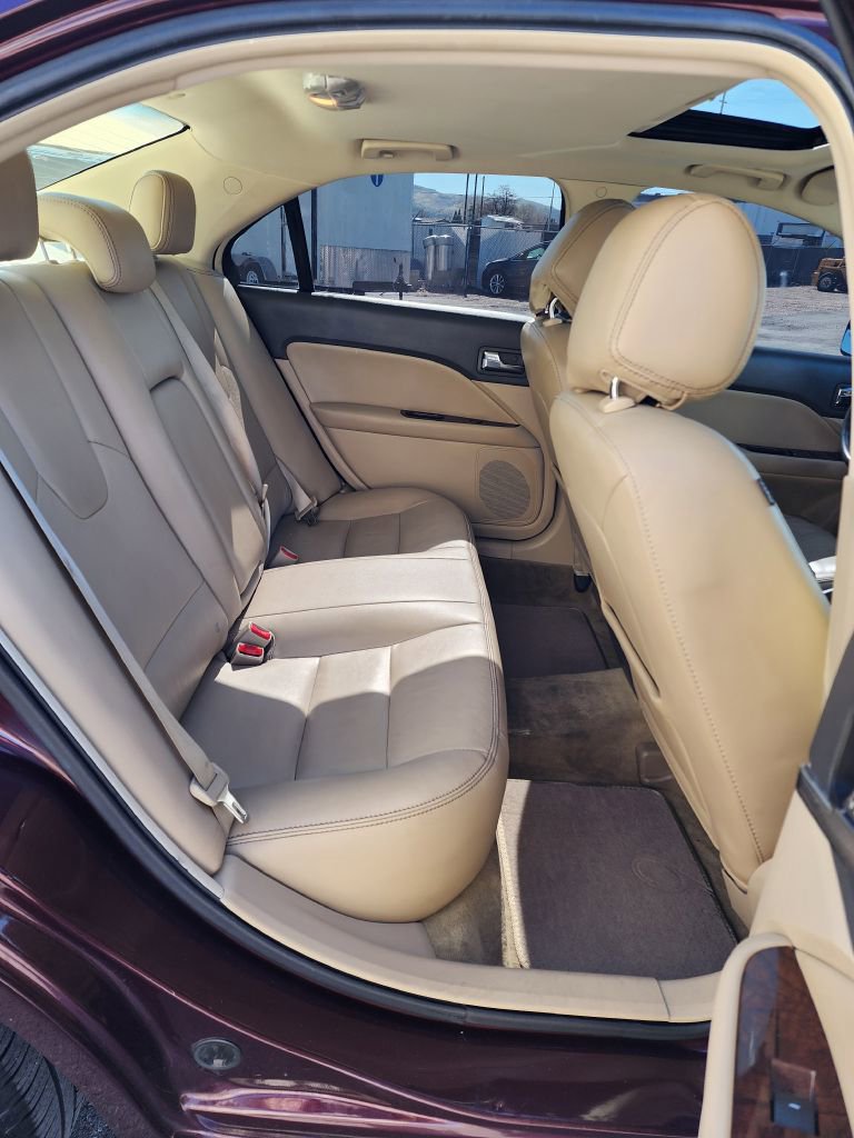 Used 2012 Ford Fusion SEL FWD image 8