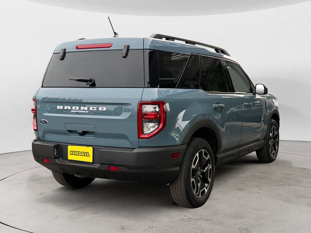 Certified 2023 Ford Bronco Sport Outer Banks w/ Tech Package AWD/4WD image 5