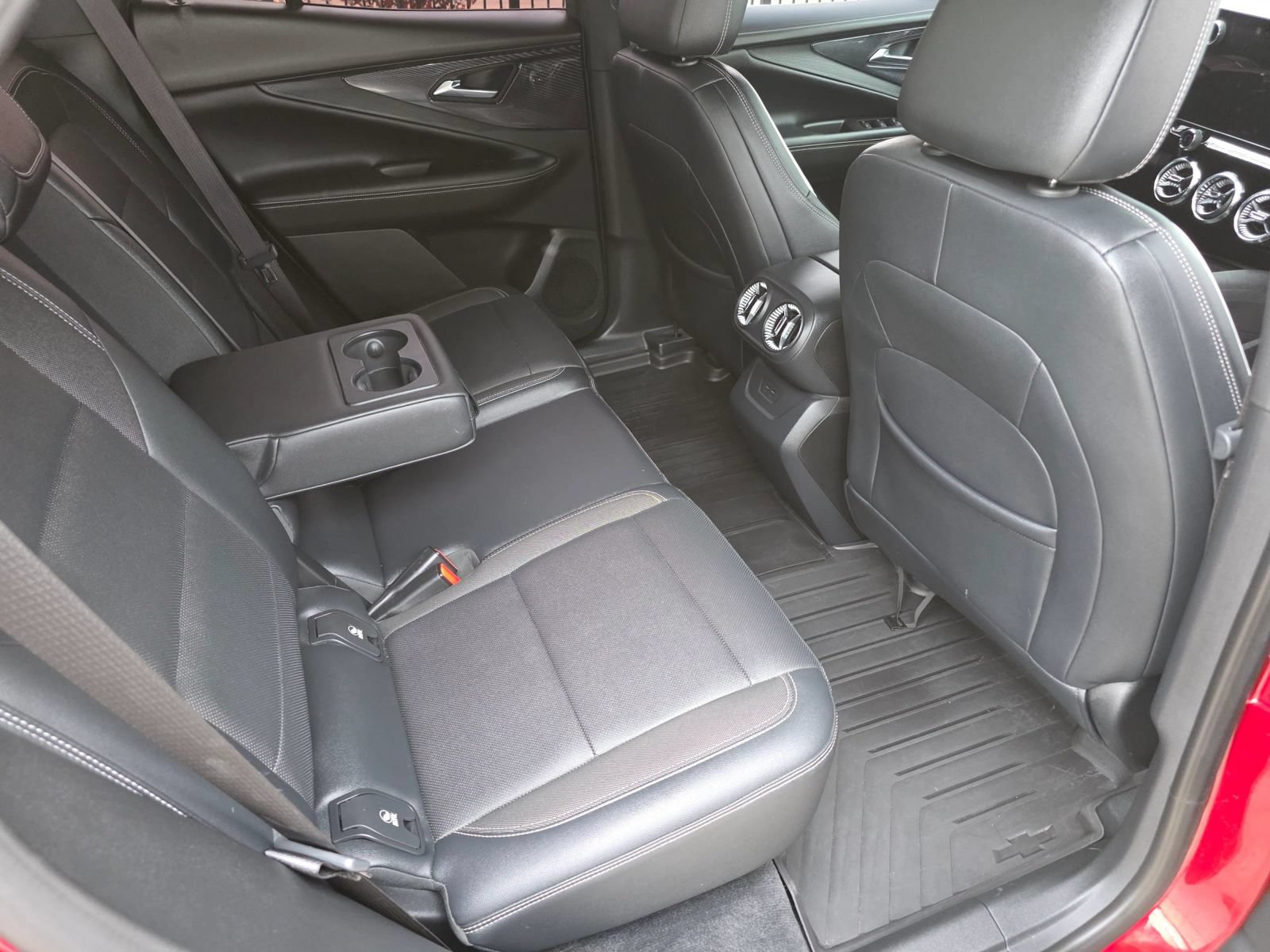 Used 2024 Chevrolet Blazer EV LT AWD/4WD image 31