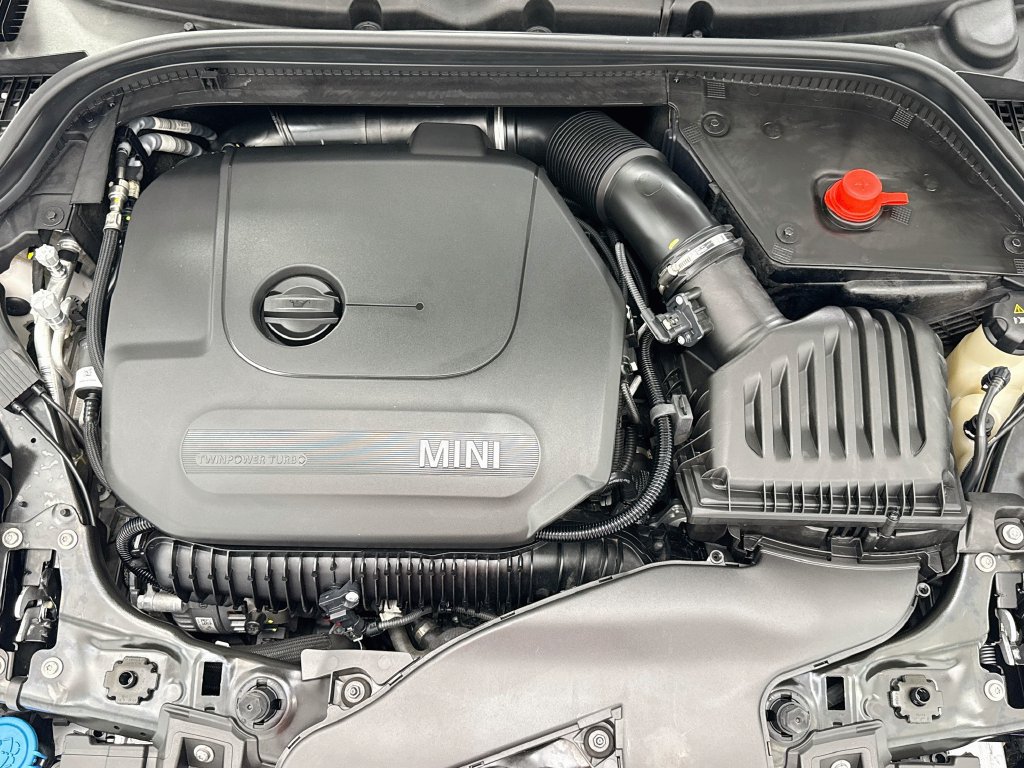 Certified 2024 MINI Cooper S FWD image 29