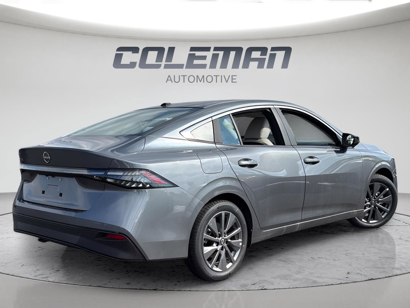 New 2026 Nissan Sentra SL w/ Floor Mat Package FWD image 8