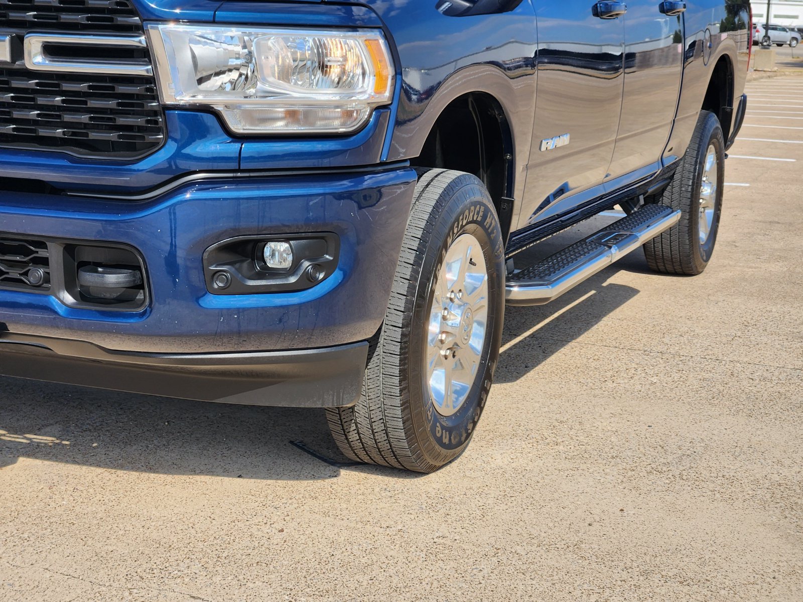 Used 2024 RAM 2500 Big Horn w/ Sport Appearance Package AWD/4WD image 10