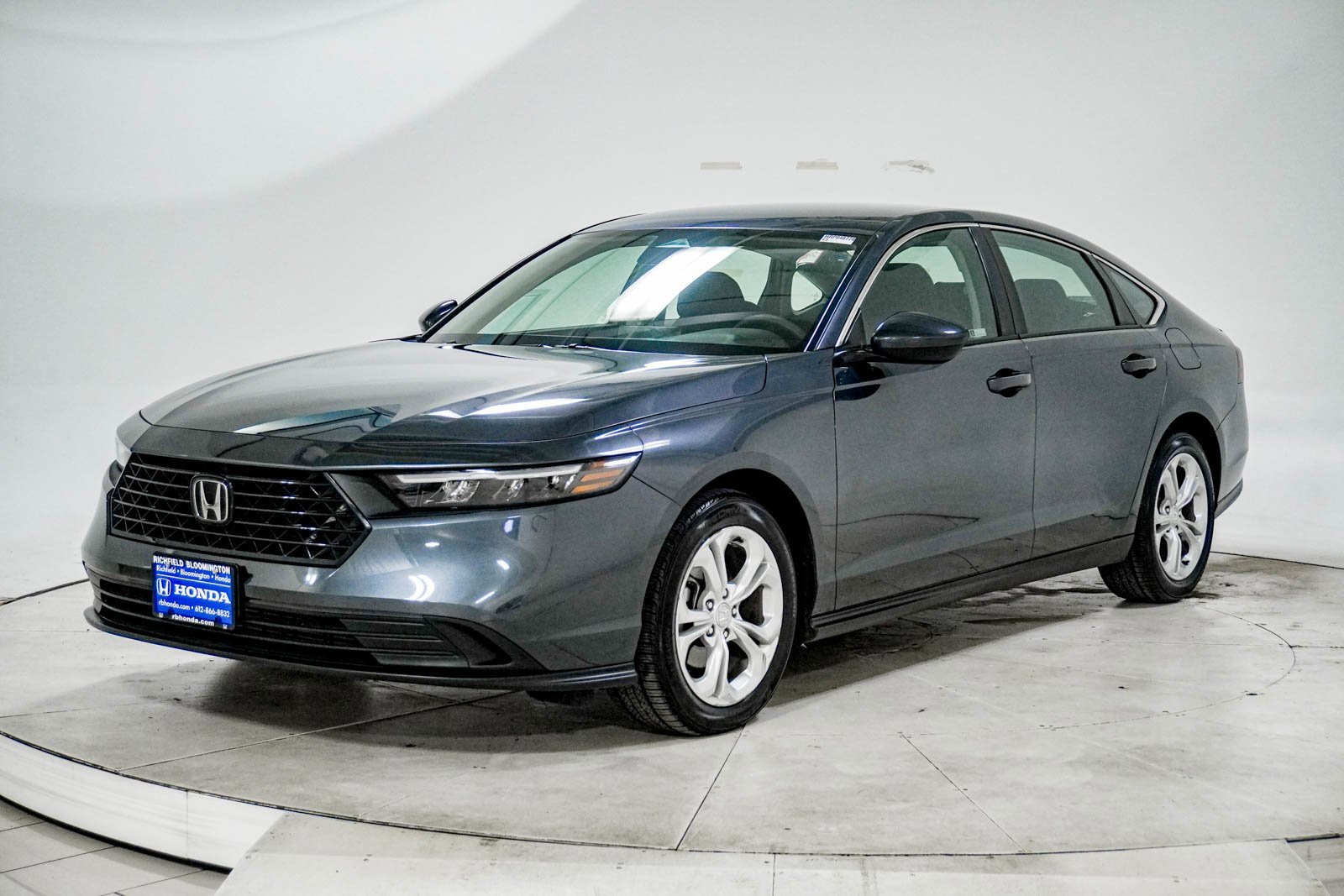Used 2023 Honda Accord LX image 3