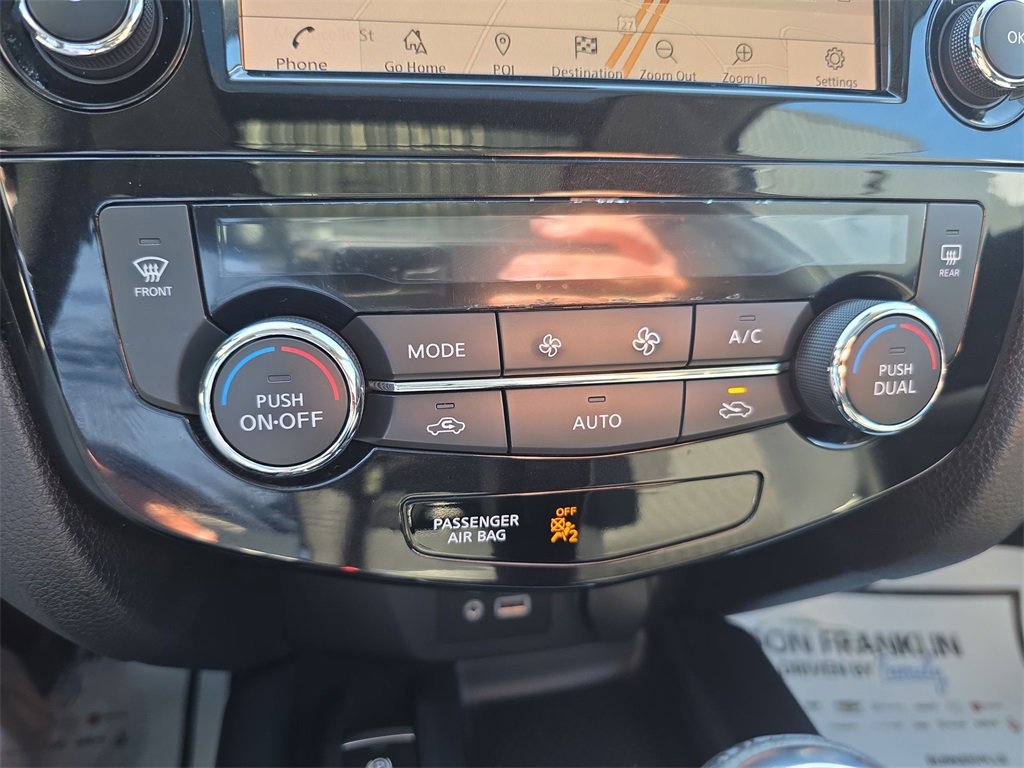 Used 2019 Nissan Rogue SV image 19