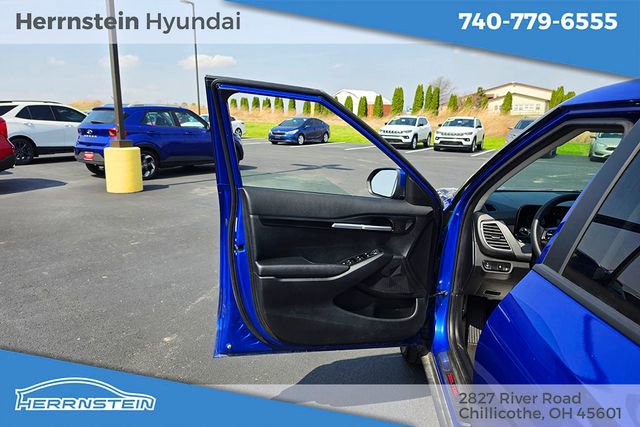 Used 2024 Kia Seltos LX AWD/4WD image 14