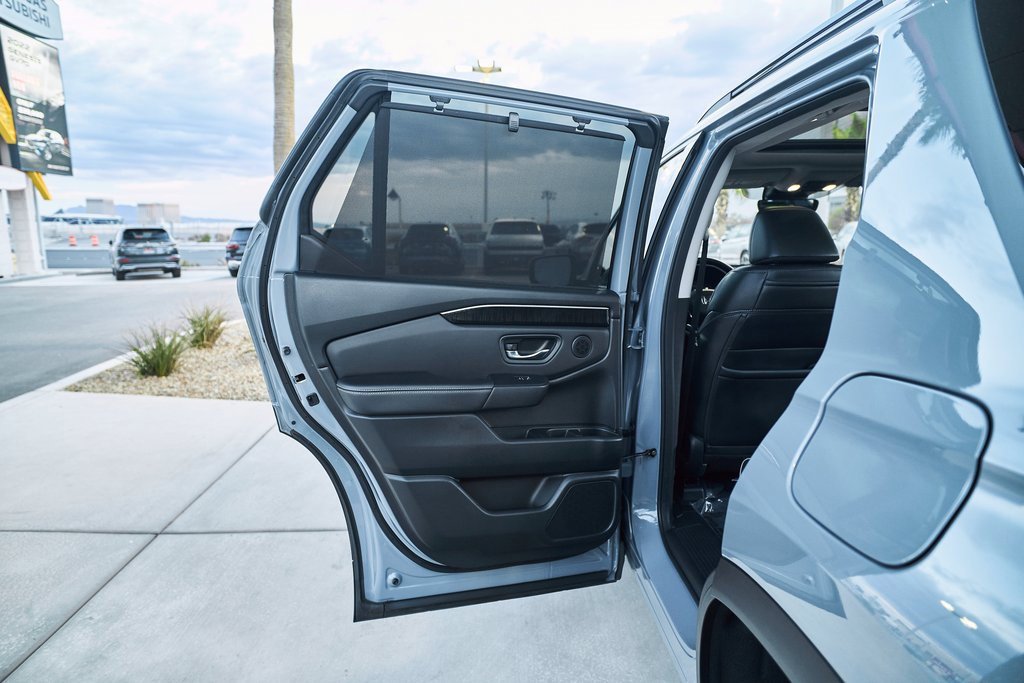 Used 2023 Honda Pilot Elite image 16