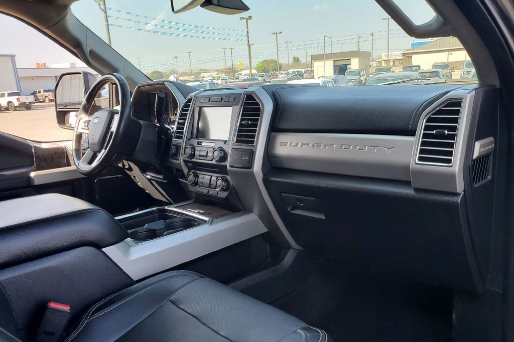 Used 2017 Ford F250 Lariat w/ Lariat Ultimate Package AWD/4WD image 21
