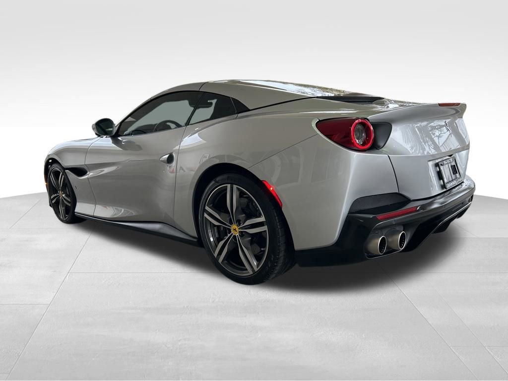 Used 2019 Ferrari Portofino image 8