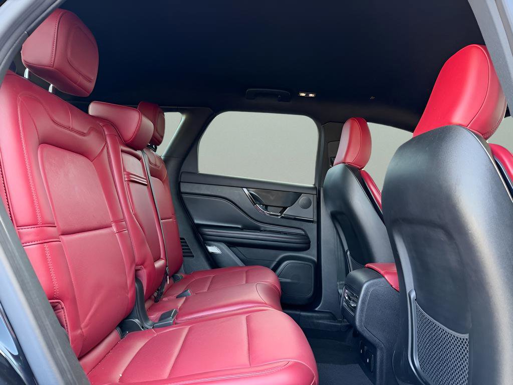 Used 2023 Lincoln Corsair Reserve image 10