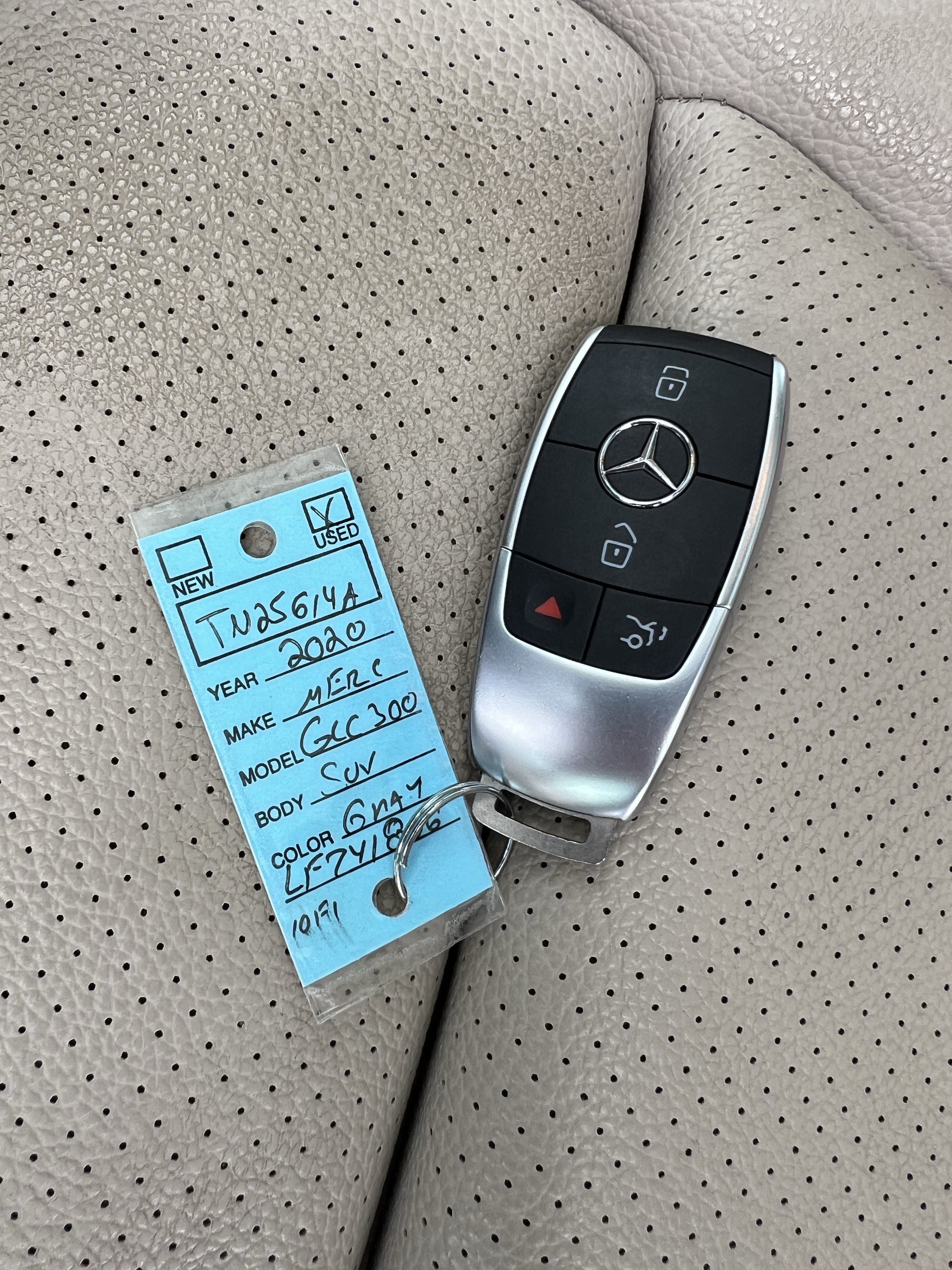 Used 2020 Mercedes-Benz GLC 300 4MATIC image 38