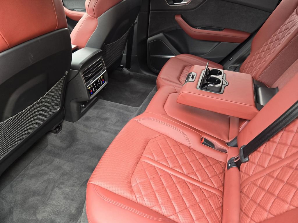 Used 2025 Audi SQ8 Premium Plus image 40