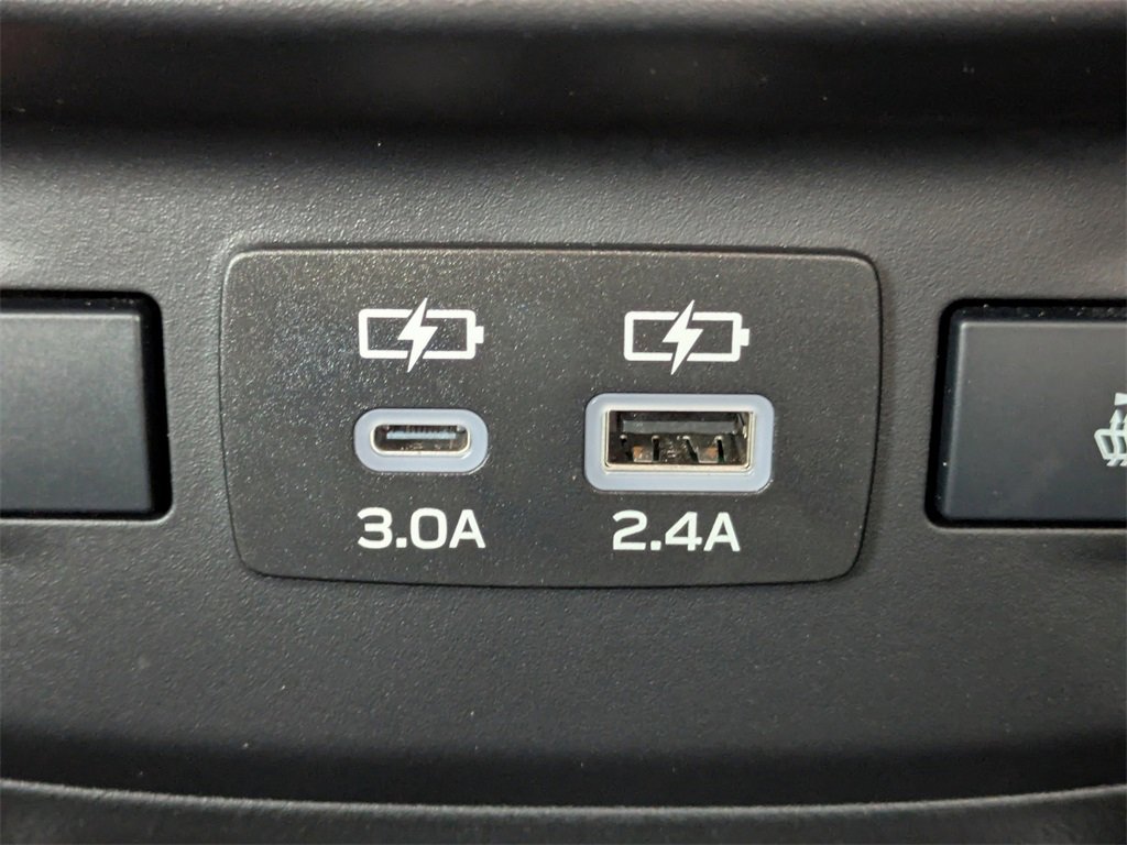 Used 2025 Subaru Outback Limited w/ Popular Package #2 image 18