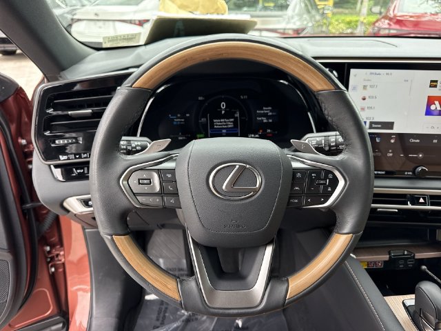Certified 2025 Lexus RX 350h w/ Accessory Package (K3) AWD/4WD image 14