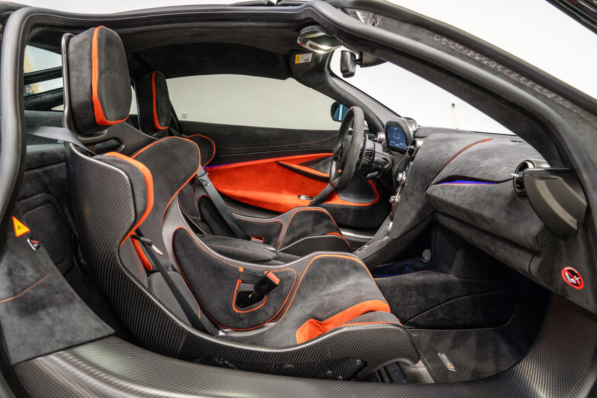 Used 2021 McLaren 765LT image 29