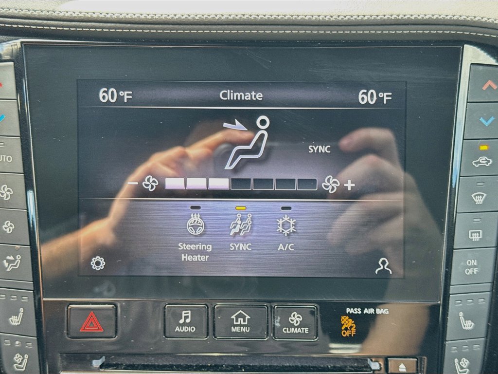 Certified 2023 INFINITI QX50 Sport AWD/4WD image 17