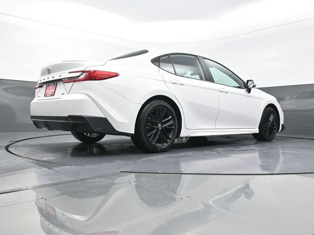 Used 2026 Toyota Camry SE FWD image 37