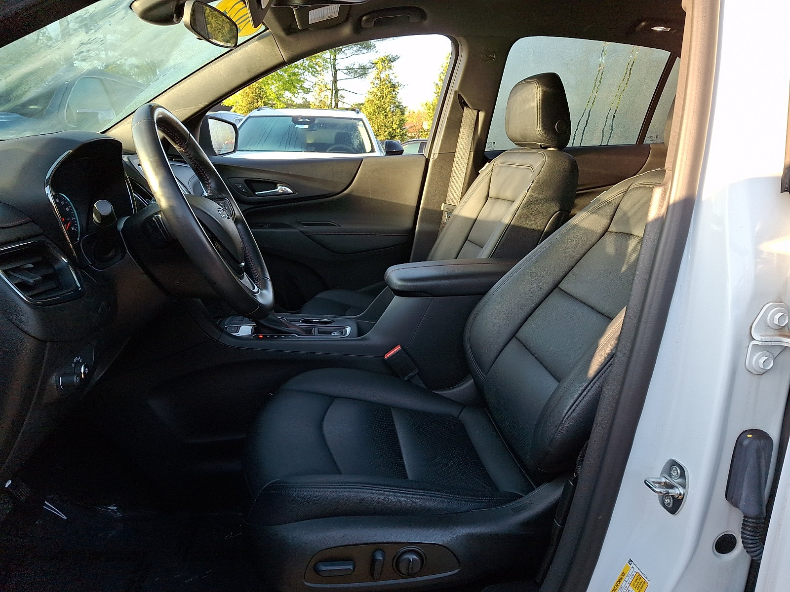 Certified 2022 Chevrolet Equinox RS AWD/4WD image 13