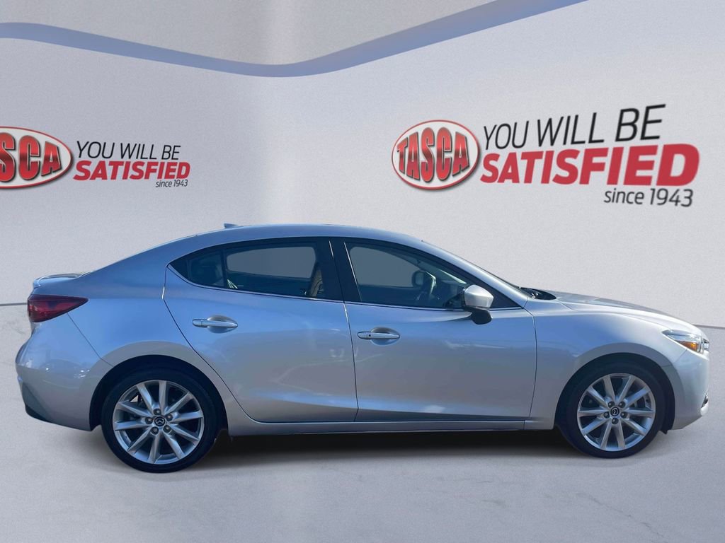 Used 2017 MAZDA MAZDA3 Grand Touring FWD image 5