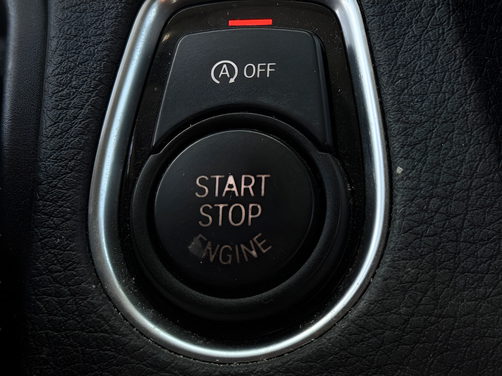 Used 2013 BMW 328i xDrive Sedan AWD/4WD image 21
