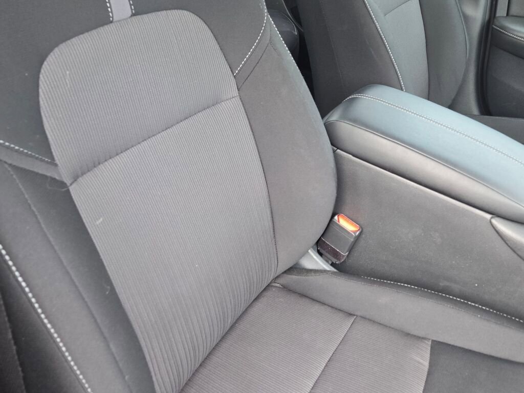 Used 2025 Nissan Sentra SV FWD image 6