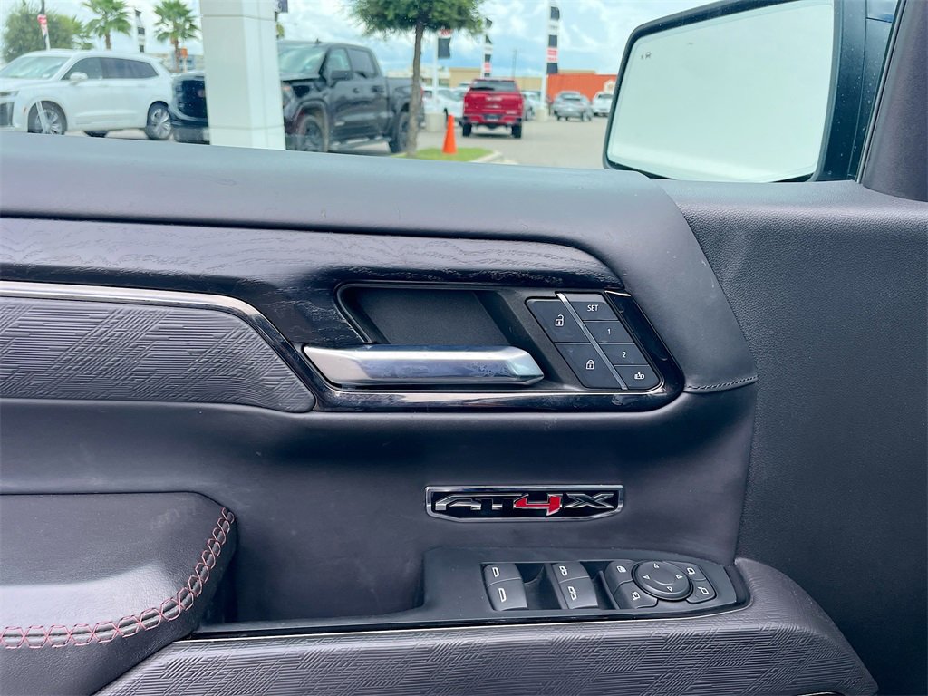 Used 2023 GMC Sierra 1500 AT4X image 9