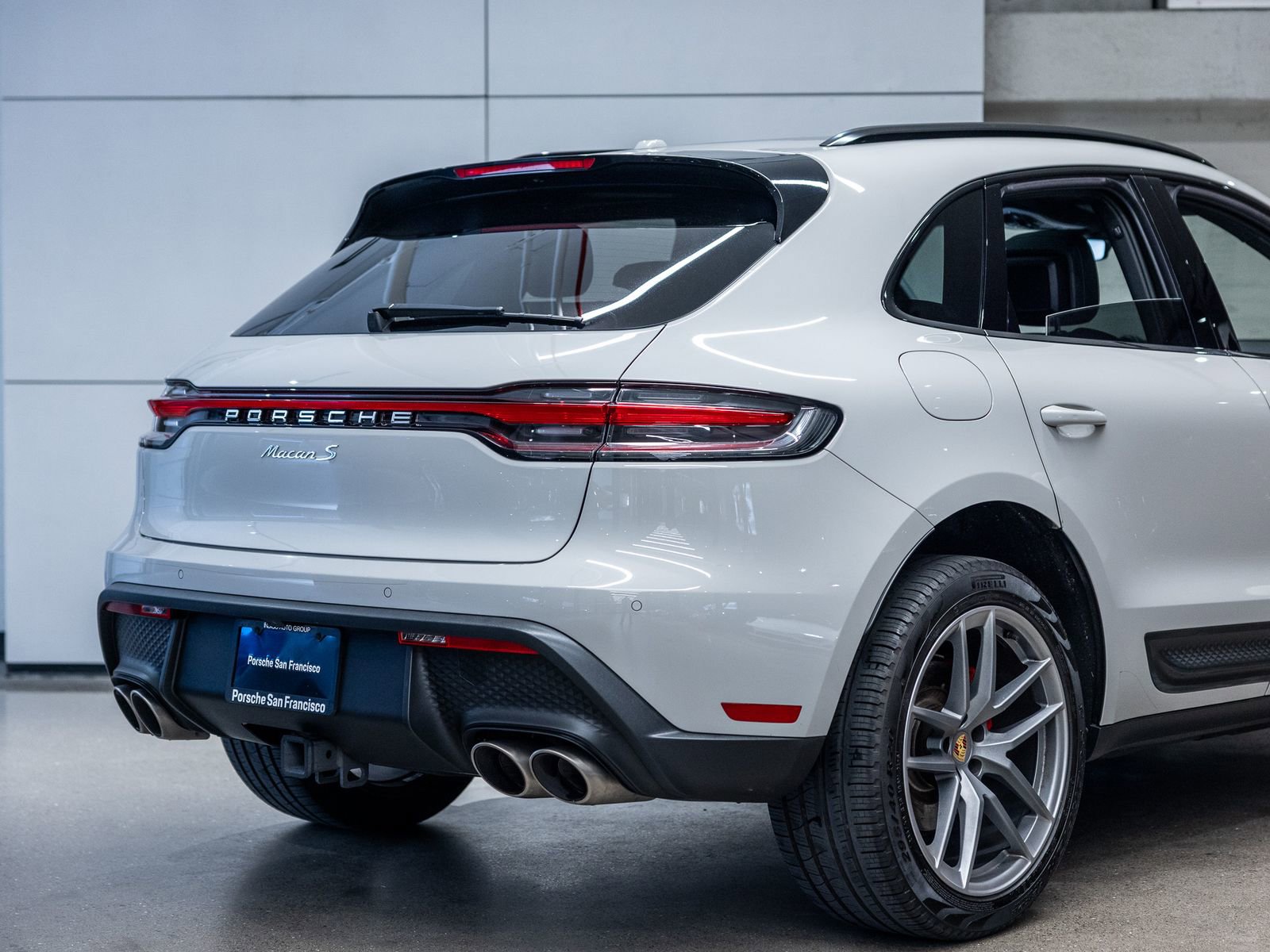 Certified 2024 Porsche Macan S image 25