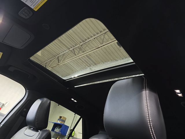 Used 2023 Ford Explorer ST w/ Equipment Group 401A AWD/4WD image 35