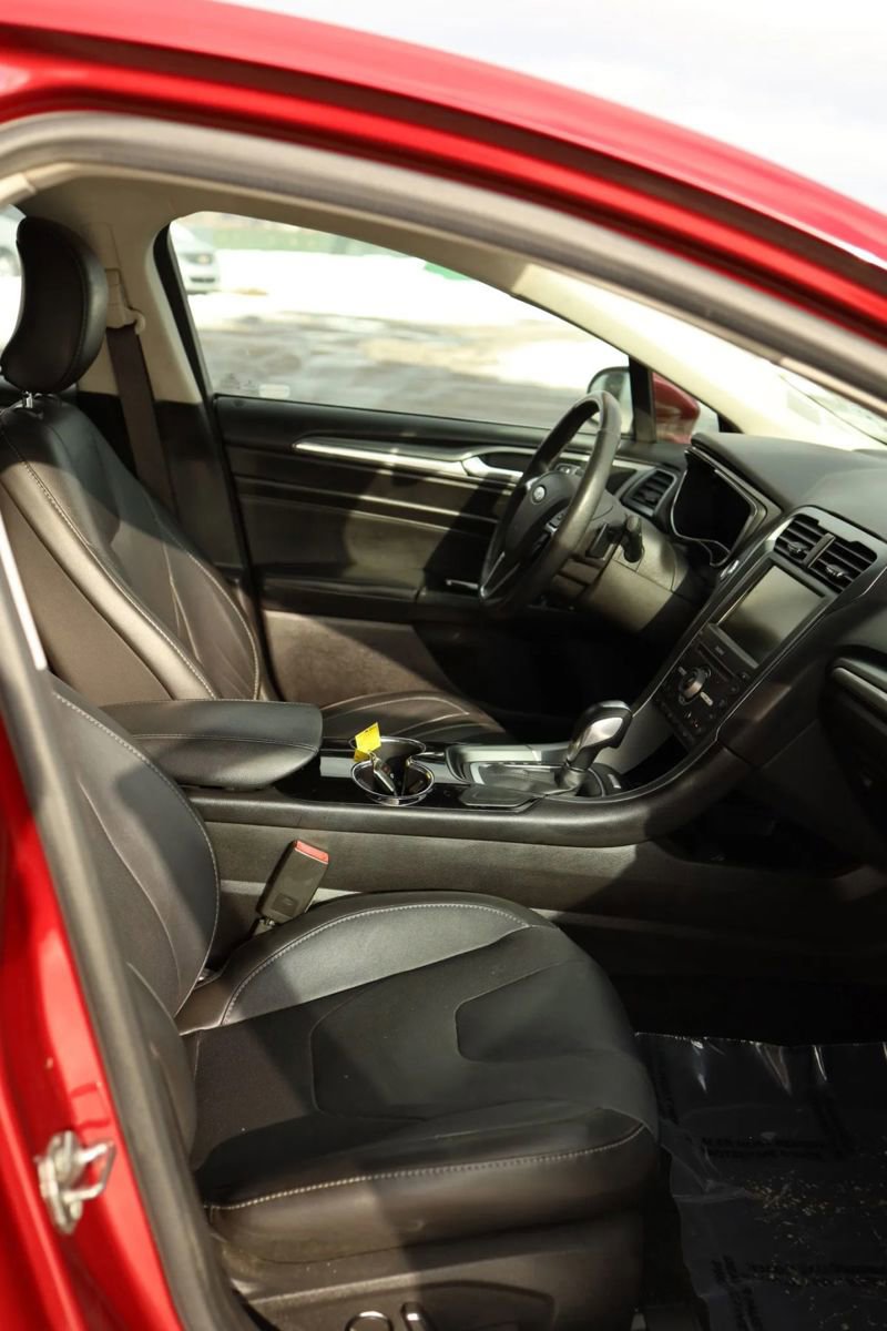 Used 2016 Ford Fusion Titanium image 47