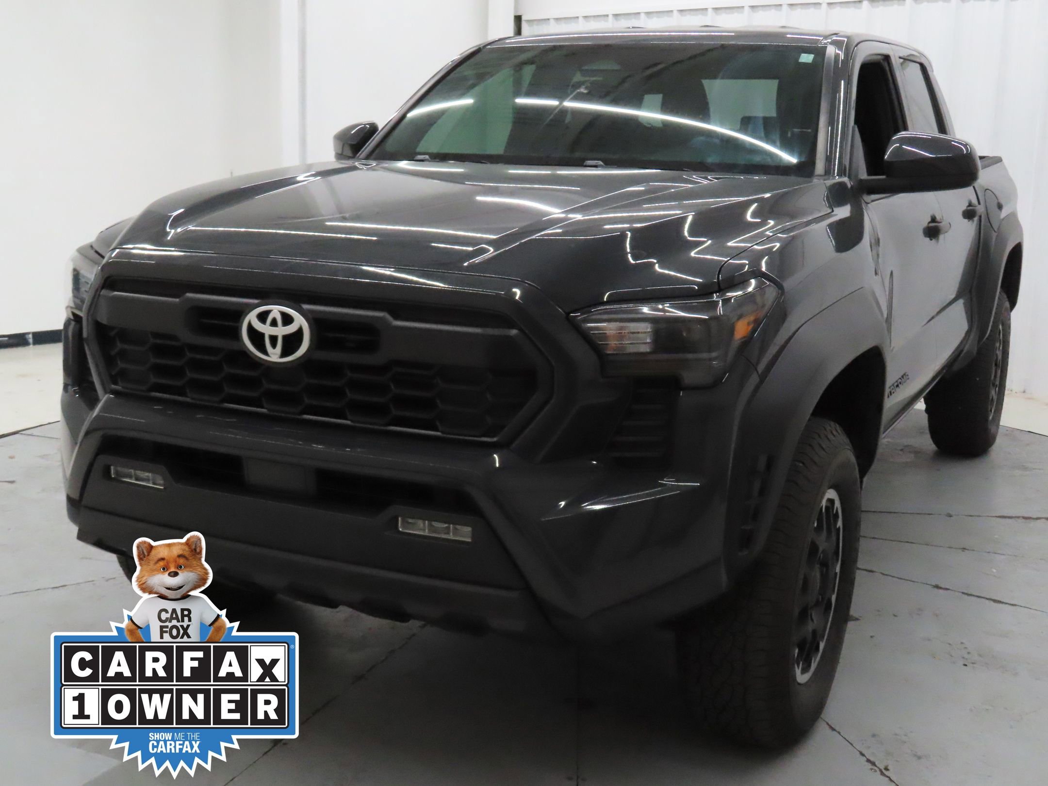 Used 2024 Toyota Tacoma TRD Off-Road image 7