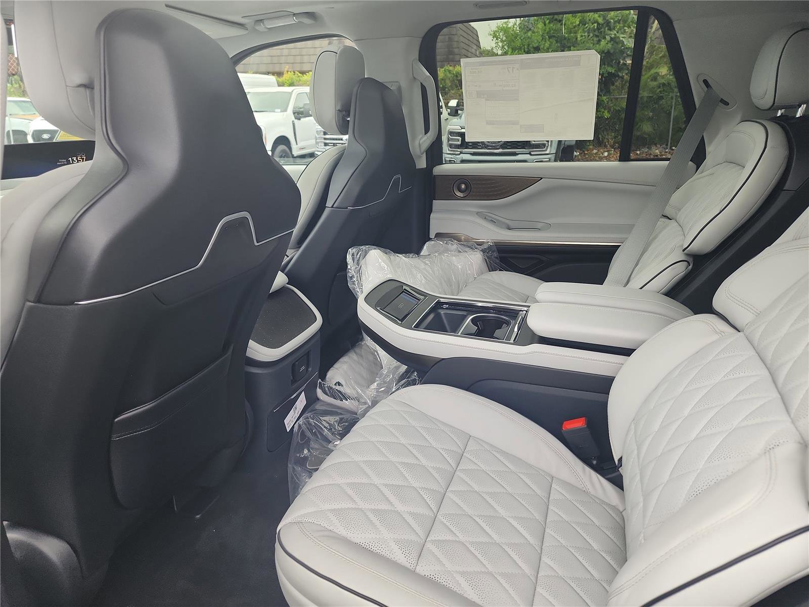 New 2026 Lincoln Navigator L Black Label w/ Black Label Special Edition image 18