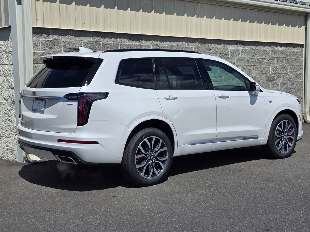 New 2025 Cadillac XT6 Sport image 8
