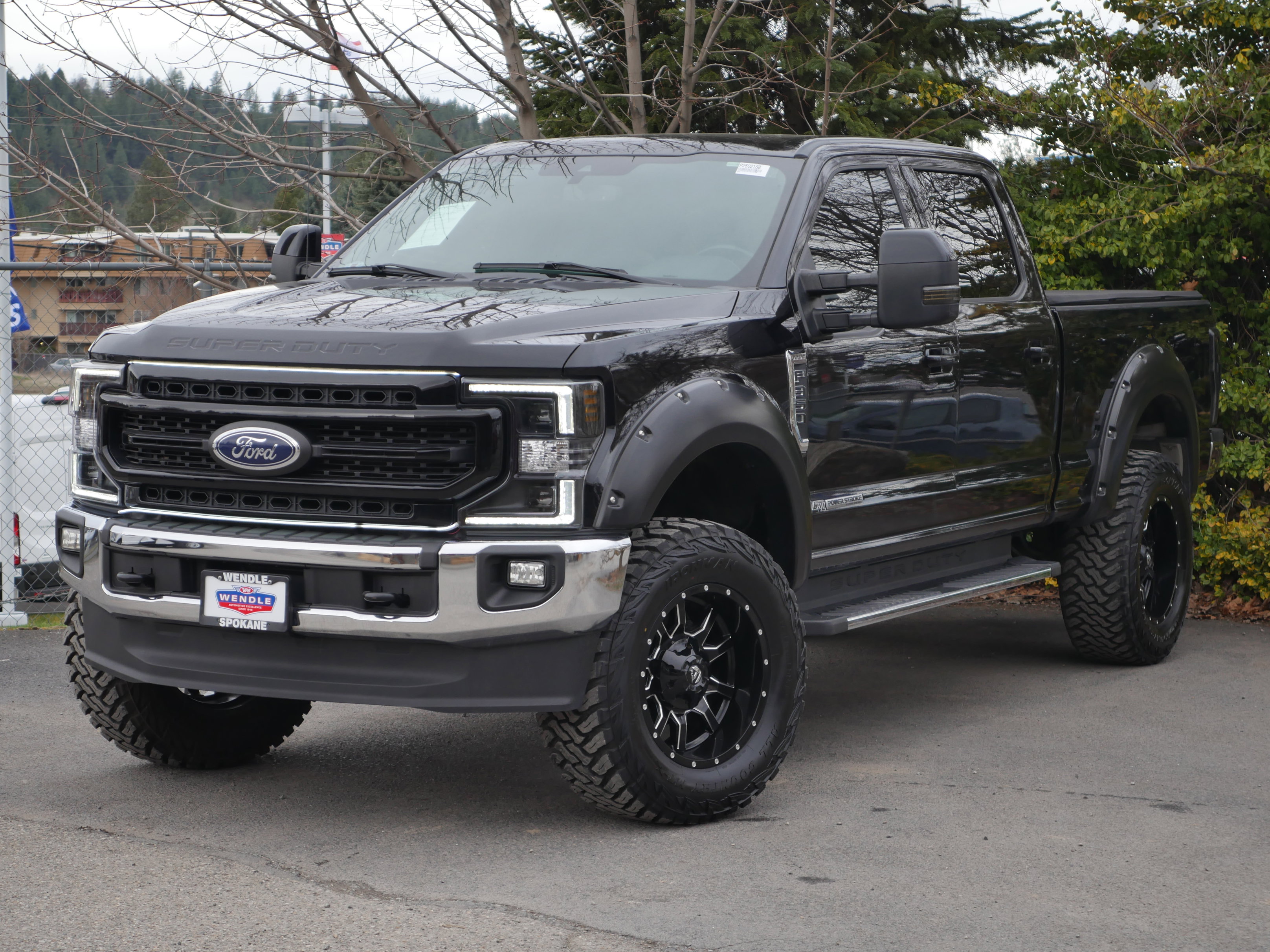 Used 2020 Ford F350 Lariat w/ Lariat Ultimate Package image 2